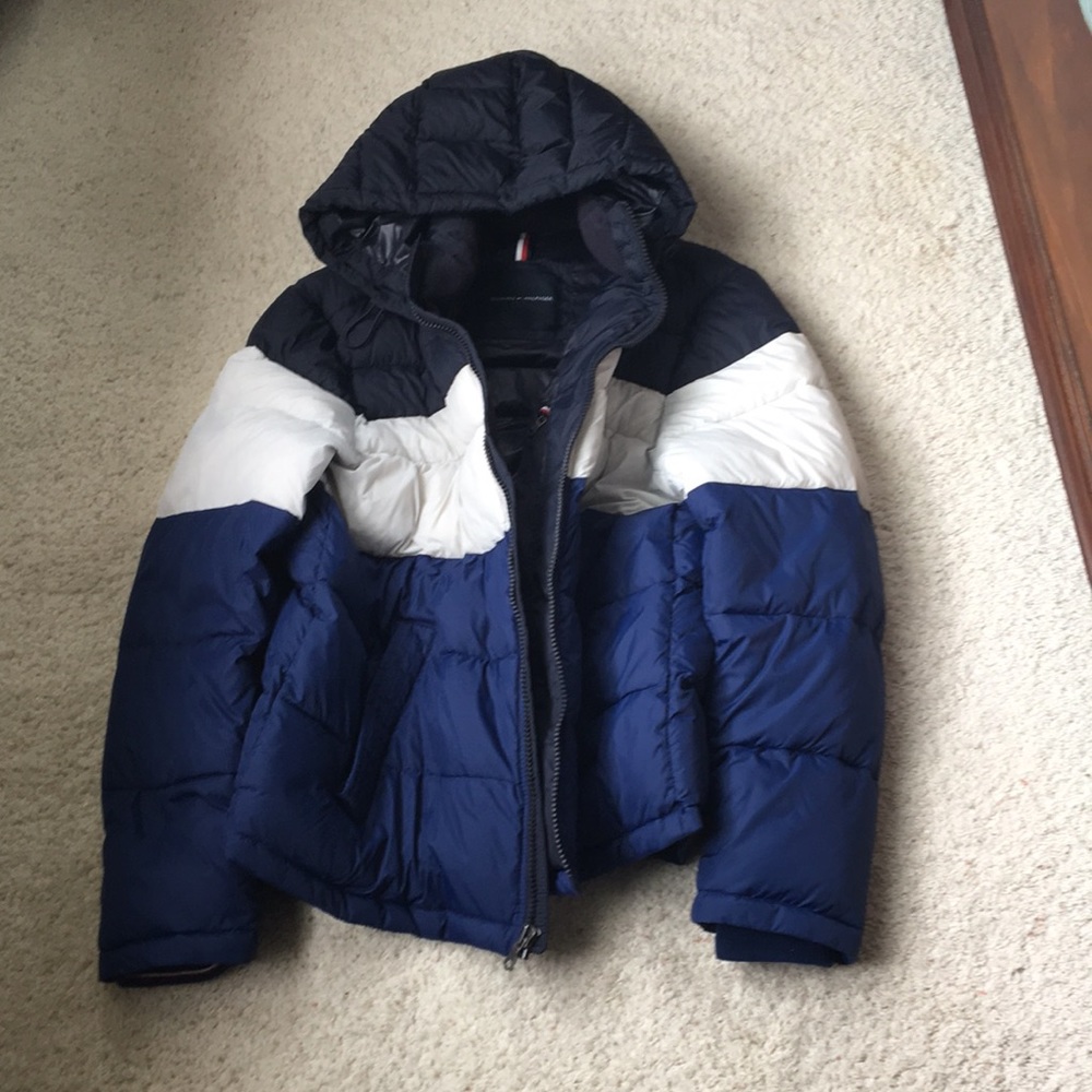 Tommy Hilfiger men’s size XL parks